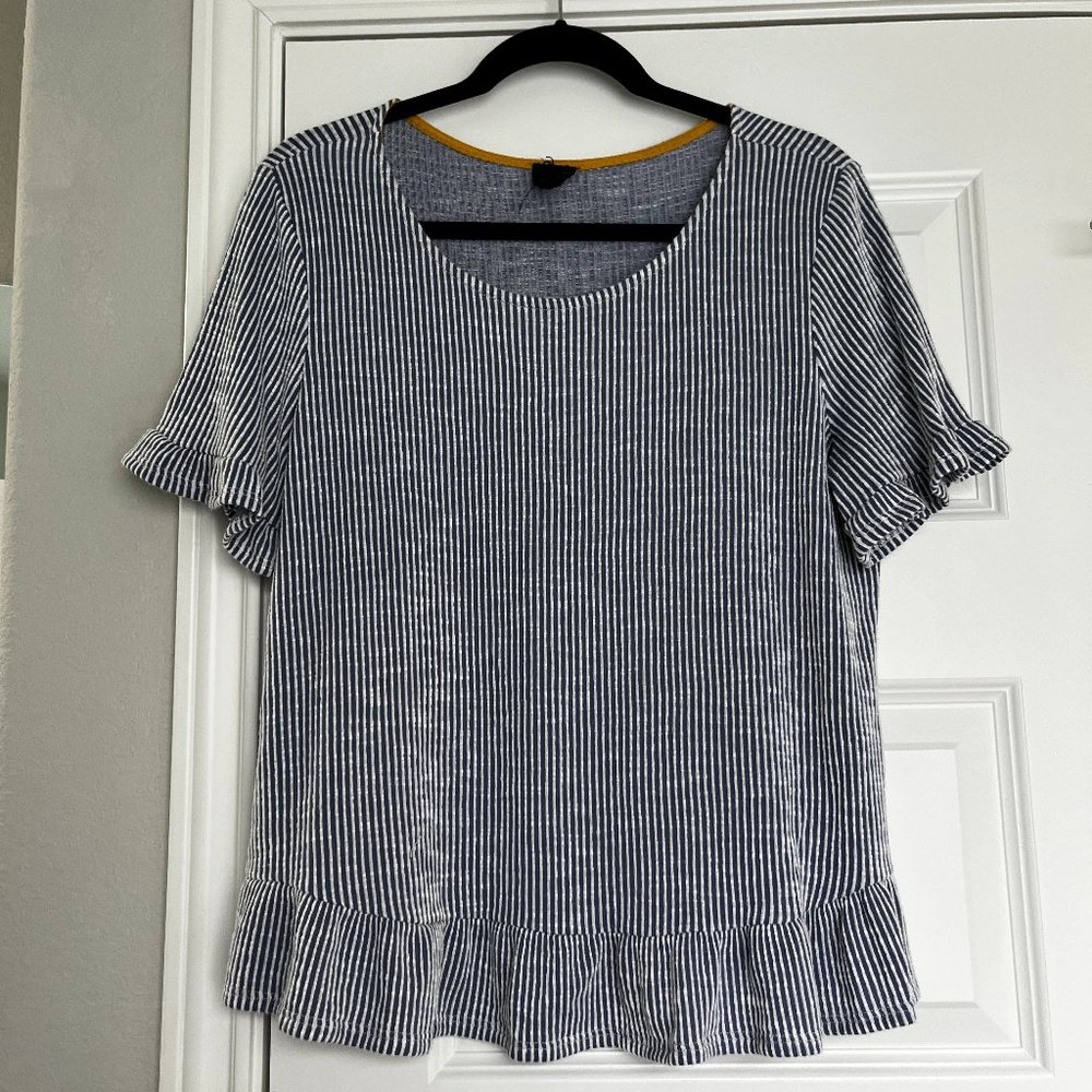 W5 blue/white ruffle peplum top